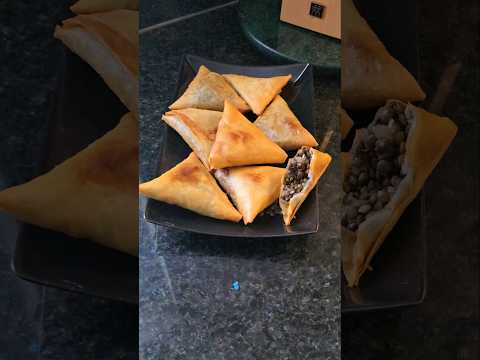 Ethiopian Sambusa 😋 Lentil Samosa Recipe #Shorts #sambusa #samosa