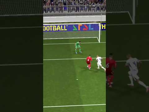 Which side🤔?#football #pes #pesmobile #efootball #shorts #viral #youtubeshorts @fifa