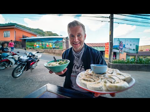 Stuck in a Chinese Village / Unique THAI Food Discovery / Chiang Rai Thailand Motorbike Tour