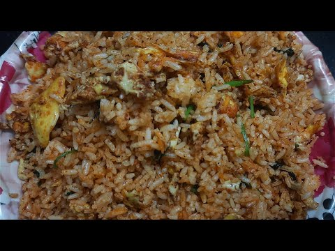 బాచులర్స్ చాల సింపుల్ గ చేసుకునే ఎగ్ రైస్ | Egg rice receipe | How to make egg fride rice in telugu