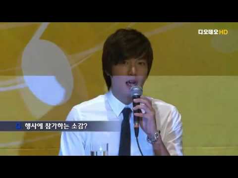 100823  Lee Min Ho & Jackie Chan @ UNICEF 2010 Asia Songs Festival Press Conference_1