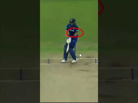 Joe Root nutmeg himself attempting a reverse ramp