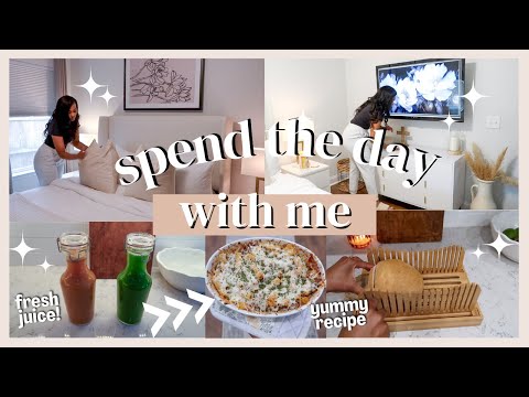 DAY AT HOME | MAKING FRESH JUICE, CLEANING, AND COOKING A YUMMY RECIPE // LoveLexyNicole