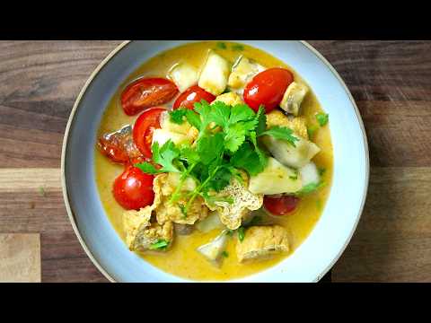 Vegetarian Thai Yellow Curry with Aubergine, Tofu & Mushroom