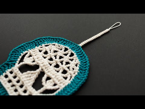 [Crochet Knots] How to add a cobra knot hanging cord to a crocheting motif