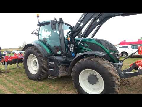 2020 Valtra T154 Unlimited 6.6 Litre 6-Cyl Diesel Tractor (162 HP) G7 Loader Kuhn Sumo Malpas