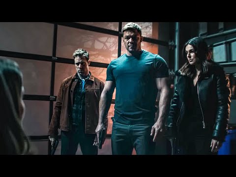 “Scream and I'll SHOOT You In the Head” | Reacher Season 2 (Alan Ritchson)