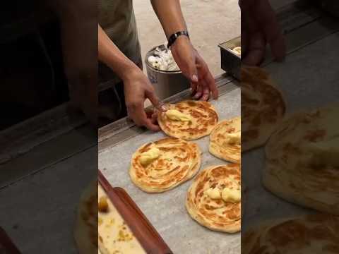 Lachha paratha#streetfoodvideos#paratha #foodie #food #shorts #viralshort #shortvideo