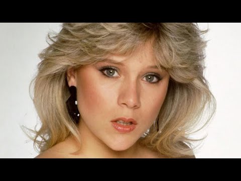 SEXY SAMANTHA FOX PHOTOS: Pantyhose, Stockings, Tights,Heels, Mini Skirt,MiniDress