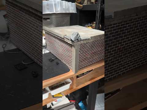 How to make a brick wall diorama. Using this accessory piece to make a rooftop. #diorama #shorts