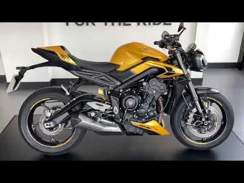 Triumph Street Triple RS Cosmic Yellow