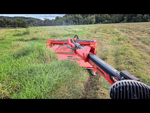 Challenging Mow At The Valley | KUHN FC 4061 TCD