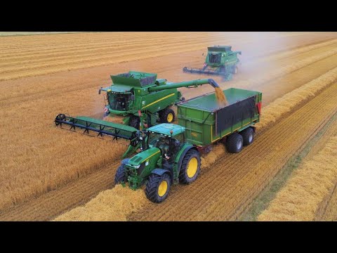 Getreideernte 2022 mit 2 JohnDeere Dreschern des Lohnunternehmens Schütte&Wulkotte im Emsland