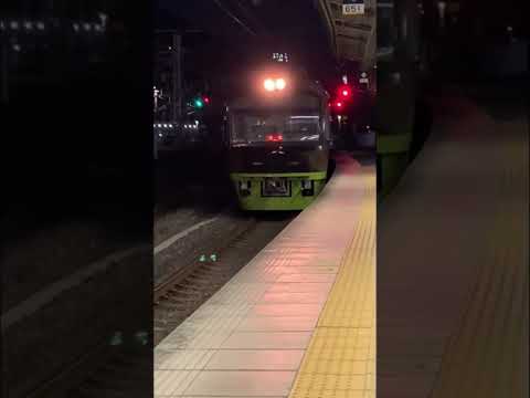 高崎駅リゾートやまどり入線(撮影時間　11/12 高崎駅18:53着)