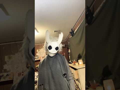 Hollow knight cos. (Looks so silly)  #cosplay #music #hollowknight #hollowknightcosplay