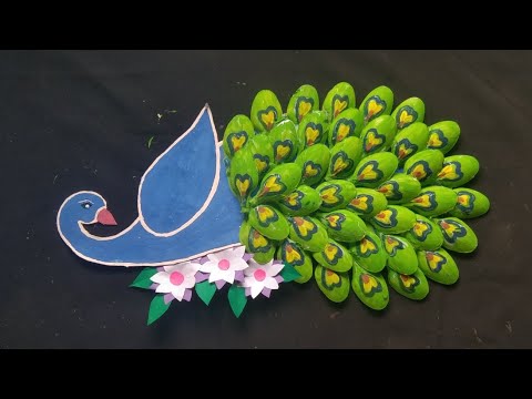 diy beautiful peacock 🦚 wall hanging with plastic spoons #handmade #homedecor #wallhanging #viral