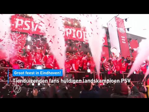 🔴⚪️ Groot FEEST in Eindhoven: tienduizenden fans huldigen landskampioen PSV | Hart van Nederland