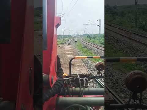 TVS MECHANIC Engine Train Fast Time  journey Farakka to Dhuliyan #crossing #shorts #video