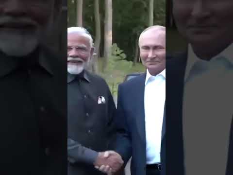 modi meets putin #मुख्य_समाचार modi puri hug, modi and putin #shorts #modimeetsputi #viral #video