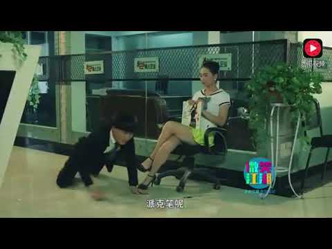 陈翔六点半：蘑菇头在女同事面前扔掉自己的名牌钢笔