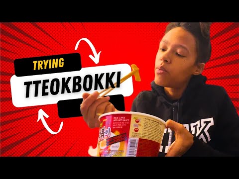 VLOG Trying Tteokbokki for the First Time (Mukbang)