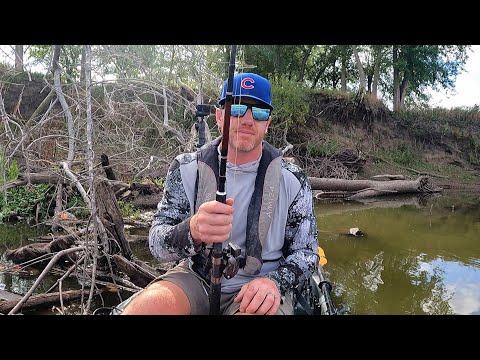 Kayak Fishing A River That's DRYING UP!! (TONS OF FISH)