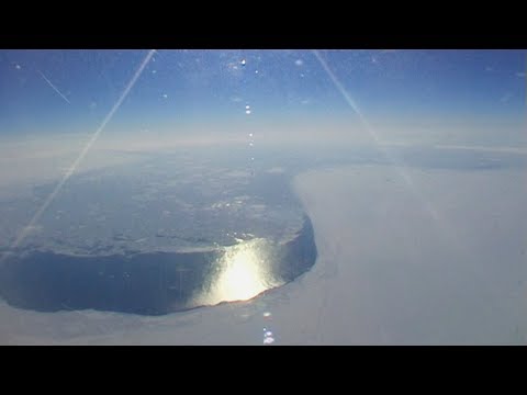 Flight from Pangnirtung to Arctic Bay - Nanoq 2007 expedition