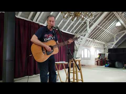 Howie Newman sings some baseball songs