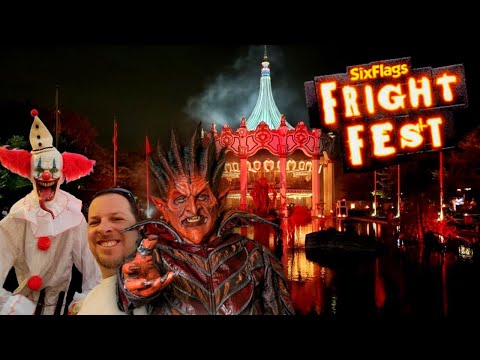 A Very Haunted Six Flags Great America - Fright Fest