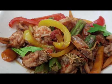 SEAFOOD GALORE:  SQUID & SHRIMP STIRFRY