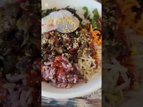 Beef Bibimbap and Spicy Pork Quesadilla at Black Vault Ballarat #shortvideo #koreanfood