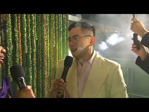 Wicked London European Premiere - itw Bowen Yang (Official video)