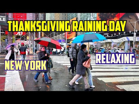 New York: Thanksgiving Is Raining Relaxing Walk