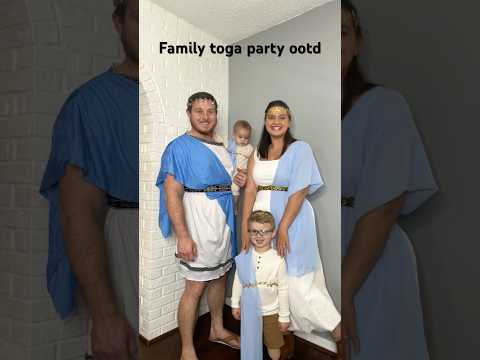 Toga party? Count us in! #ootd #familycostumeideas #togaparty