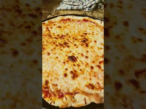 cheese pizza #cheesepizza #homemade #foodie #pizza #shorts