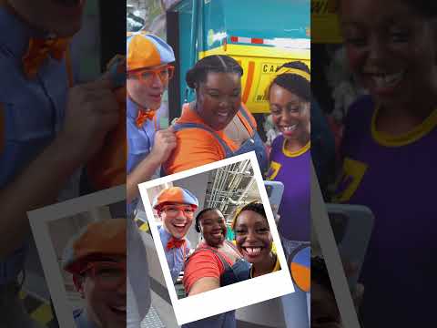 Make some memories? Take a selfie !📸 Have fun with Blippi & Meekah 😮  #blippi #selfesteem #dove