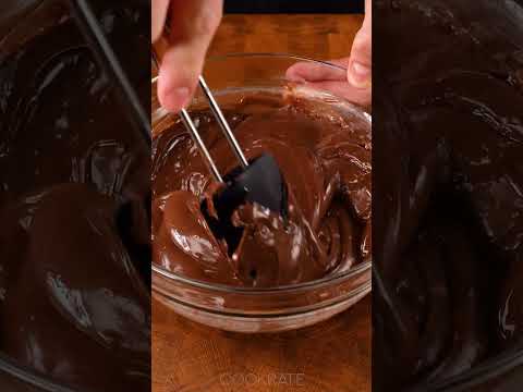 I taught all my friends how to make the fastest chocolate cake!