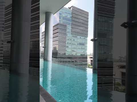 Infinity pool in Singapore!