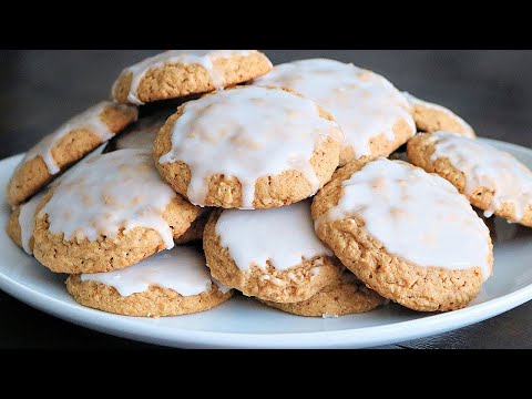 How to Make The Best Iced Oatmeal Cookies - Soft and Delicious