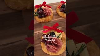 Charcuterie Wreaths 🎄🧀#holidayparty #baking #fun #appetizer #cheese #shorts #recipe #dinnerparty