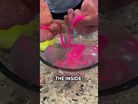 Sodium Alginate + calcium chloride= Slime Snakes