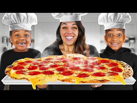 COOKING PIZZA WITH THE PRINCE FAMILY CLUBHOUSE