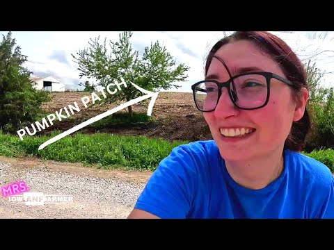 Mrs. iowANFarmer Starts Her Own Agribusiness!