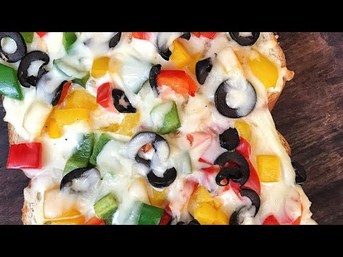 || Garlic bread extica loaded with lots of cheese|| bell peppers and olives Recipe || #Short 😋👌