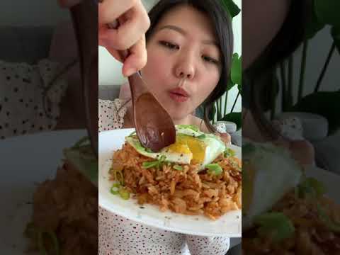 BEST Kimchi Fried Rice (10 MIN ONLY) 🔥