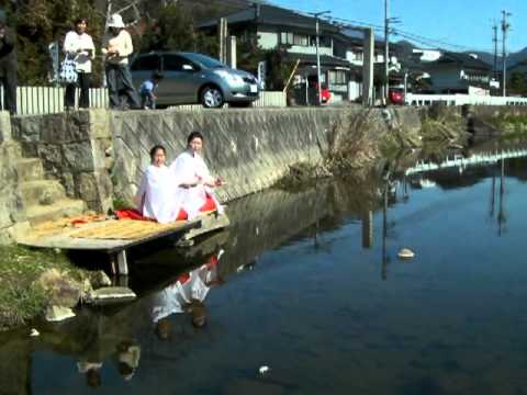 賀茂神社の雛流し