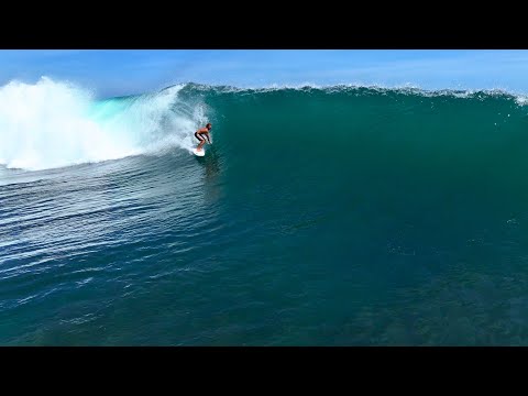 Finding The Wave Of The Day At Uluwatu