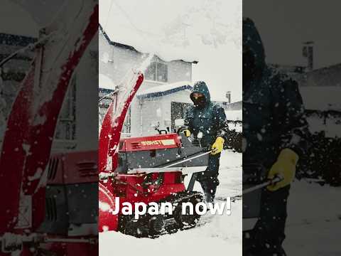 The World's Snowiest City Under 6 Meters of Snow! Trapped in Aomori Japan!