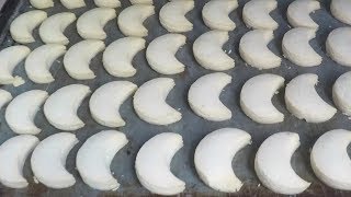 Half Moon Biscuits in Bakery Style - Chand Biscuits Recipe | Tea Time Snacks