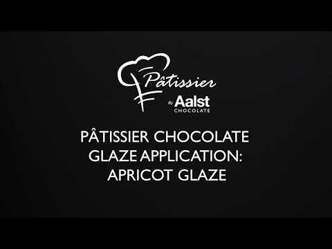 Application of Pâtissier Chocolate Apricot Glaze